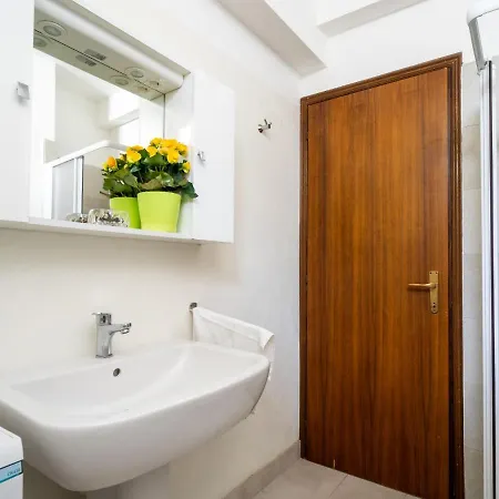 Daire Tramonto - Sea116 By Interhome *